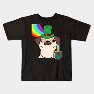 Funny pug celebrates st patricks day Kids T-Shirt